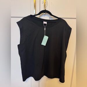 Simple boxy sleeveless black top, NWT